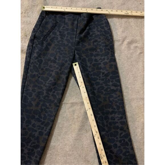 STUNNING CHICOS SO SLIMMING Juliet Leopard-Print Ankle Pants Size 00R (US 2R) Go - Picture 10 of 11